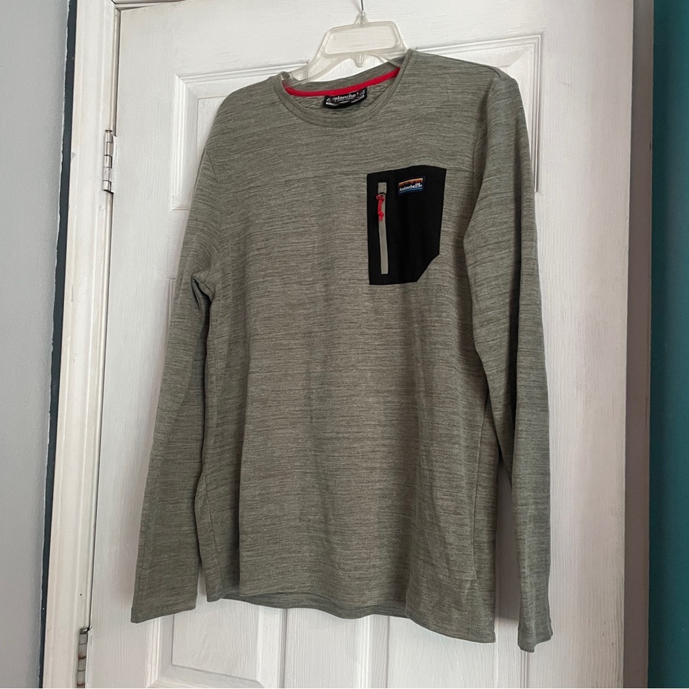 Avalanche Heather Gray Long Sleeve with Black Accent